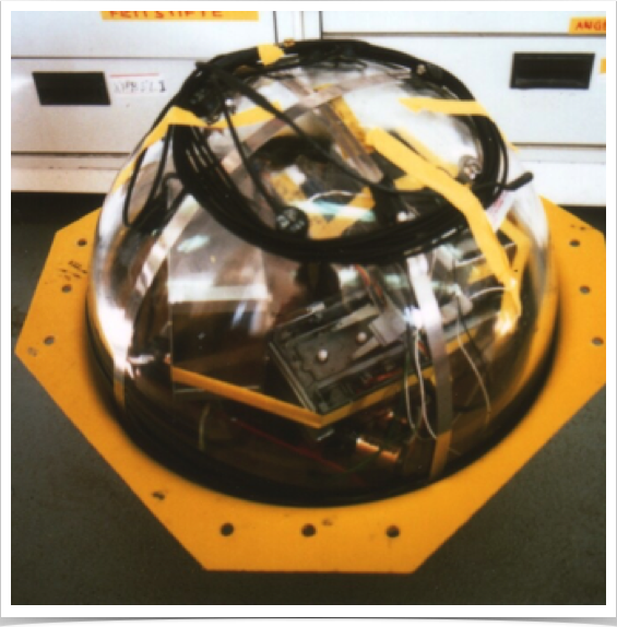 OBS - Ocean Bottom Seismograph.
