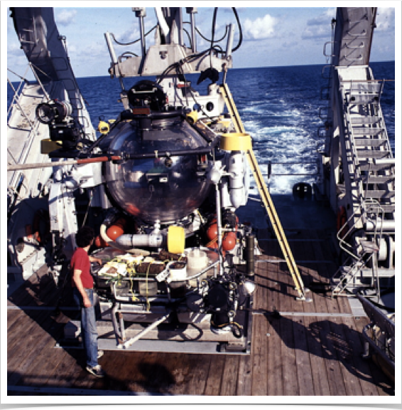 Submersible dive with JOHNSON-SEA-LINK submersible onboard RV SEWARD JOHNSON.
