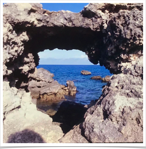 Natural arch at Tobacco Bay