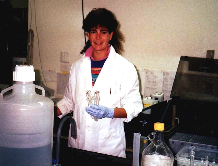 Conducting nutrient analysis with the Alpkem Auto Analyzer of water