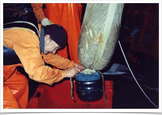 RMT - opening of the cod end Juvenile fish collection
